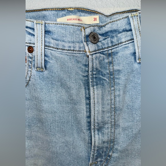 Levi's Ribcage Bell - Picture 3 of 6